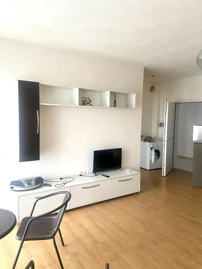 Cocoon Apartment Durres 0*,  Albania