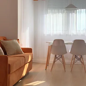 Apartamento Colorful By The Sea - 1 Min From The, Durrës